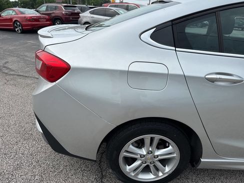 Used 2017 Chevrolet Cruze LT w/ Sun And Sound Package image 42