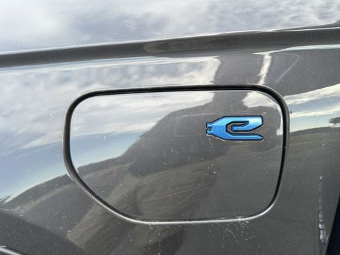 New 2022 Jeep Grand Cherokee Limited 4xe w/ Luxury Tech Group II image 26