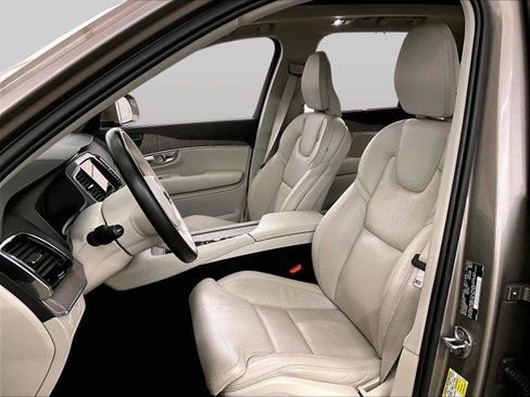 Used 2022 Volvo XC90 T6 Inscription w/ Advanced Package image 24