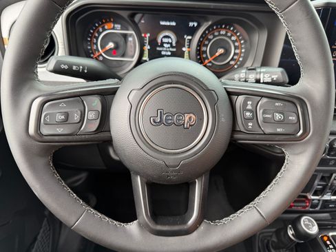 Used 2026 Jeep Wrangler Unlimited Sport AWD/4WD image 11