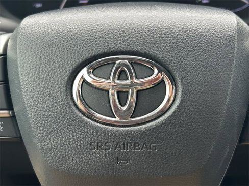Certified 2022 Toyota Sienna XSE image 41