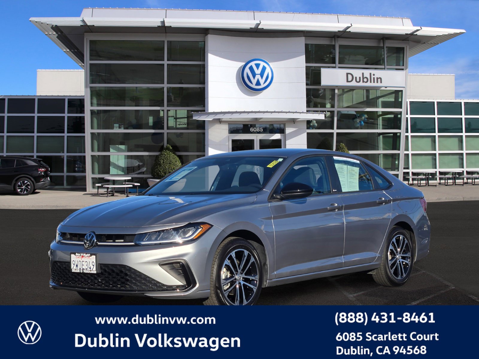 Certified 2025 Volkswagen Jetta Sport FWD image 8