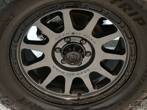 Used 2022 Ford Bronco Black Diamond image 21