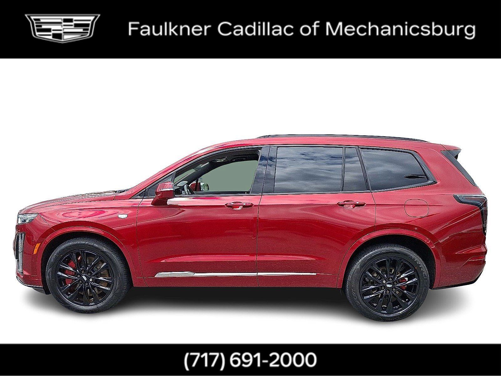 Used 2023 Cadillac XT6 Sport w/ Technology Package AWD/4WD image 2