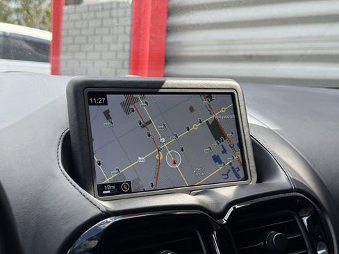 Used 2019 Aston Martin V8 Vantage Coupe image 24