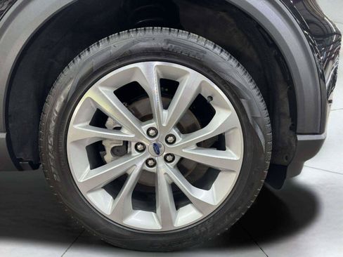 Used 2024 Ford Explorer Platinum w/ Technology Package AWD/4WD image 82