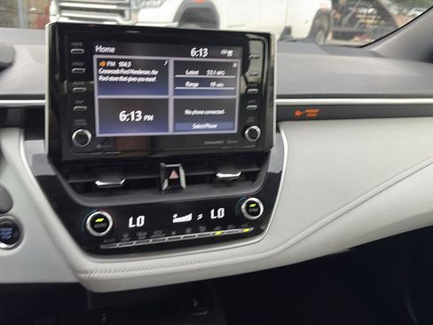 Used 2022 Toyota Corolla XSE FWD image 38
