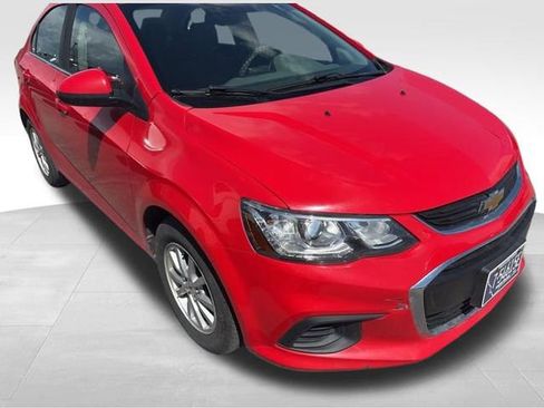 Used 2017 Chevrolet Sonic LT w/ Convenience Package FWD image 8