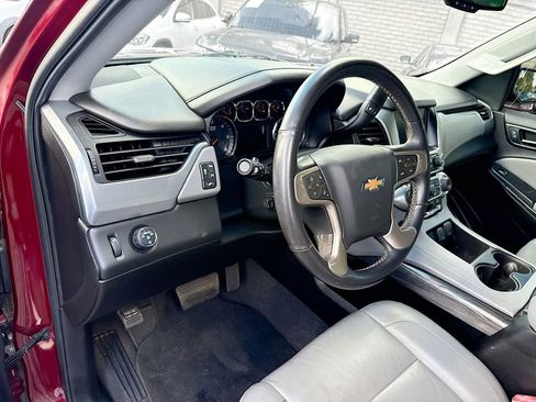 Used 2020 Chevrolet Suburban LT image 10