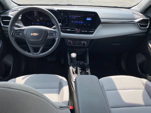 Used 2025 Chevrolet TrailBlazer LT AWD/4WD image 5