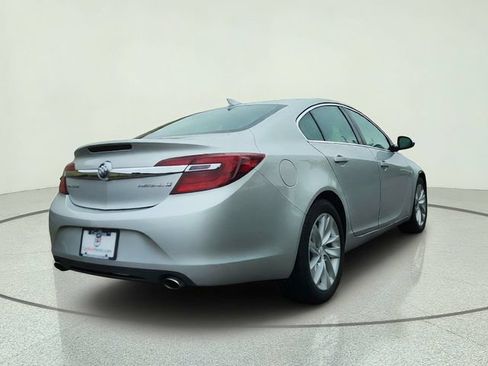 Used 2016 Buick Regal FWD image 3