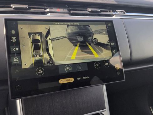 New 2026 Land Rover Range Rover Long Wheelbase SE image 32