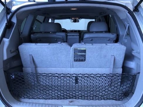 Used 2013 Toyota Highlander Limited AWD/4WD image 32