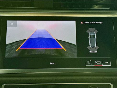 Used 2024 Audi Q3 2.0T Premium w/ Convenience Package image 14