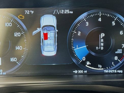 Used 2019 Volvo S60 T5 Inscription image 15