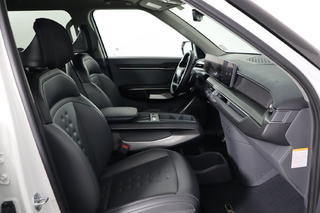Used 2024 Kia EV9 Wind AWD/4WD image 19