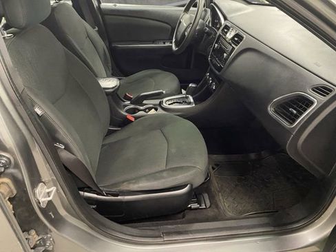 Used 2012 Chrysler 200 LX image 21