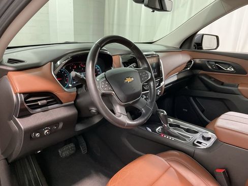 Used 2019 Chevrolet Traverse High Country w/ LPO, Floor Liner Package AWD/4WD image 16