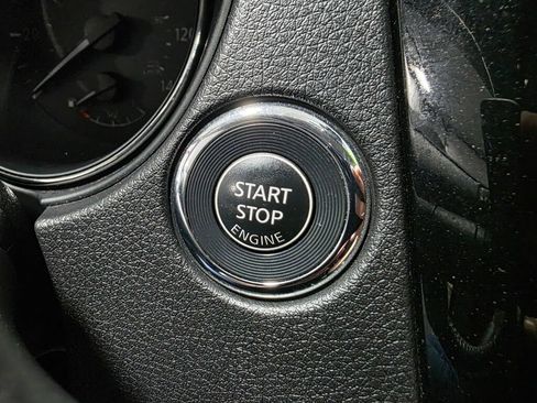 Used 2021 Nissan Rogue Sport SV w/ Technology Package AWD/4WD image 18