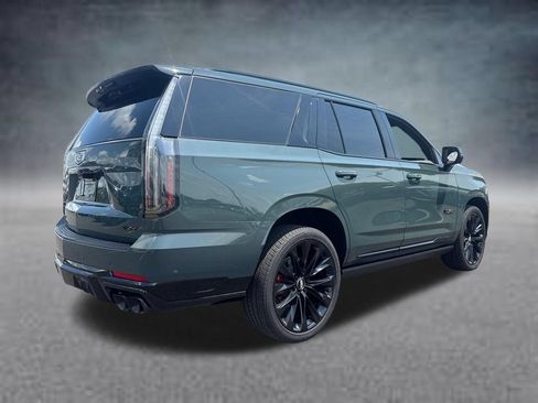 Certified 2025 Cadillac Escalade V w/ LPO, ONYX Package AWD/4WD image 7
