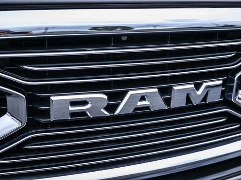 Used 2017 RAM 2500 Limited image 15