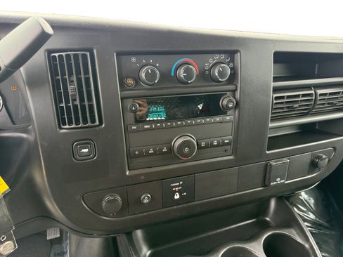 Used 2024 Chevrolet Express 2500 w/ Driver Convenience Package RWD image 12