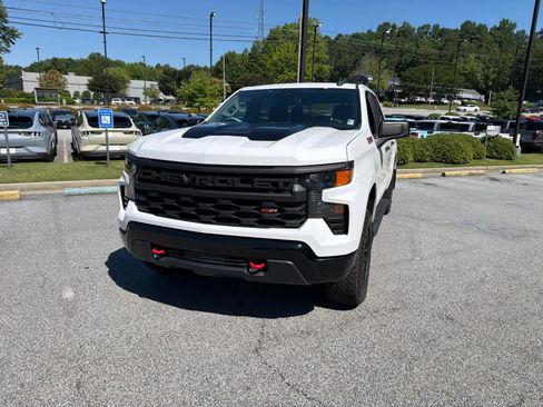 Used 2022 Chevrolet Silverado 1500 Custom Trail Boss AWD/4WD image 1