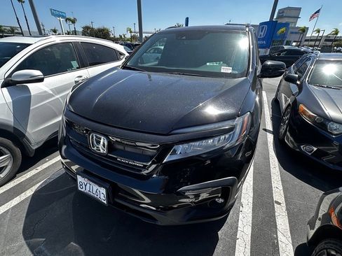 Used 2022 Honda Pilot Black Edition image 2