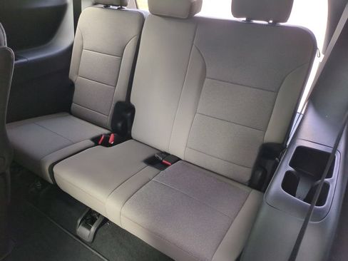 New 2027 Chevrolet Traverse LT w/ Midnight/Sport Edition FWD image 31