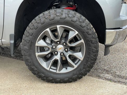 Used 2025 Chevrolet Silverado 1500 LT image 58