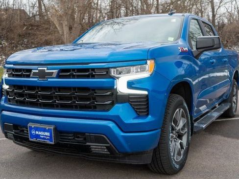 Used 2022 Chevrolet Silverado 1500 RST w/ Z71 Off-Road Package image 2