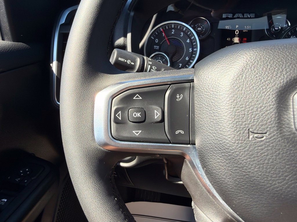 Used 2025 RAM 1500 Big Horn AWD/4WD image 17