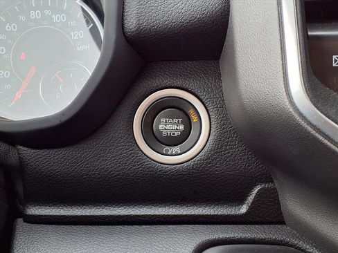 Used 2024 RAM 2500 Big Horn w/ Bed Utility Group image 15