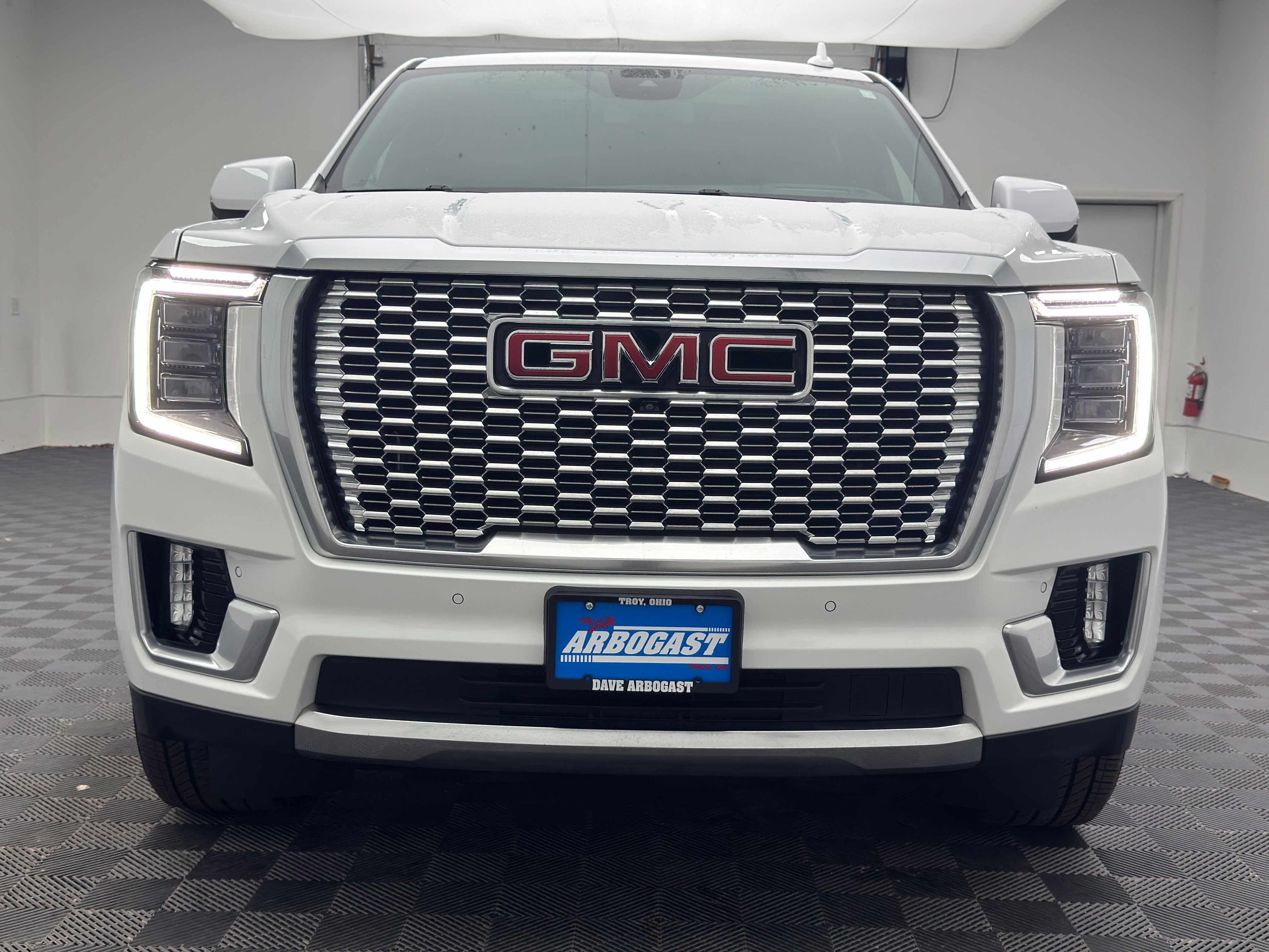 Used 2024 GMC Yukon XL Denali w/ Max Trailering Package AWD/4WD image 15