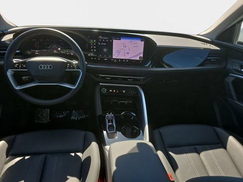 Certified 2025 Audi Q5 Premium w/ Convenience Package AWD/4WD image 9