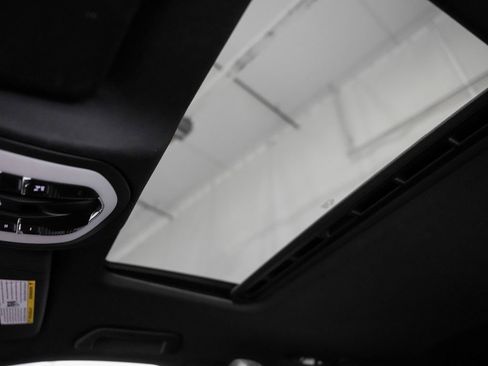 Used 2012 Porsche Cayenne image 27