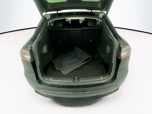 Used 2022 Tesla Model Y Performance AWD/4WD image 24