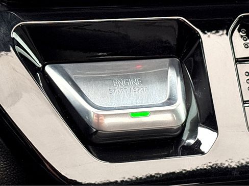 Used 2023 GMC Sierra 1500 Denali image 6