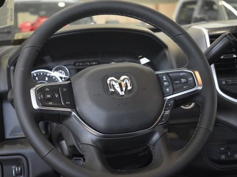 New 2026 RAM 2500 Big Horn AWD/4WD image 47