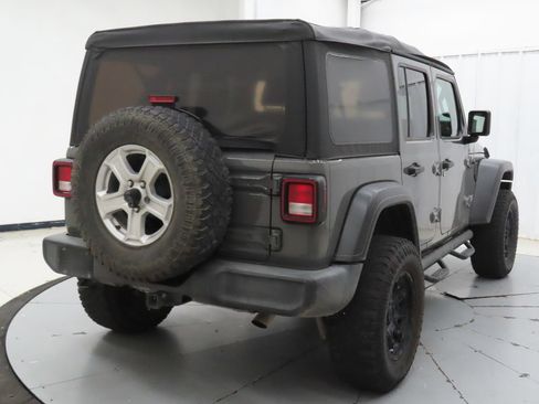 Used 2021 Jeep Wrangler Unlimited Sport AWD/4WD image 3
