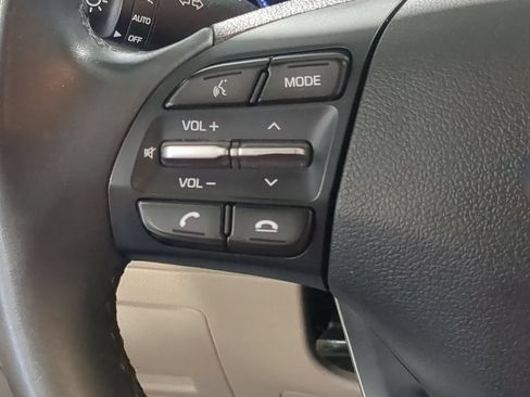 Used 2020 Hyundai Elantra Value Edition FWD image 28
