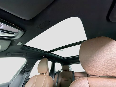 Certified 2023 Volvo XC60 B5 Plus w/ Protection Package Premier FWD image 20