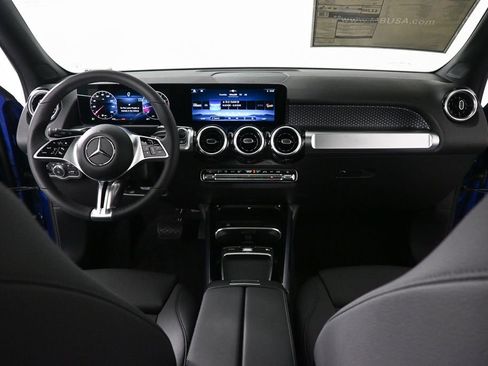 New 2026 Mercedes-Benz GLB 250 image 17