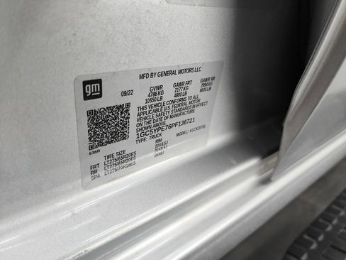 Used 2023 Chevrolet Silverado 2500 LTZ w/ LTZ Premium Package image 70