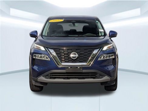 Used 2021 Nissan Rogue SV FWD image 12