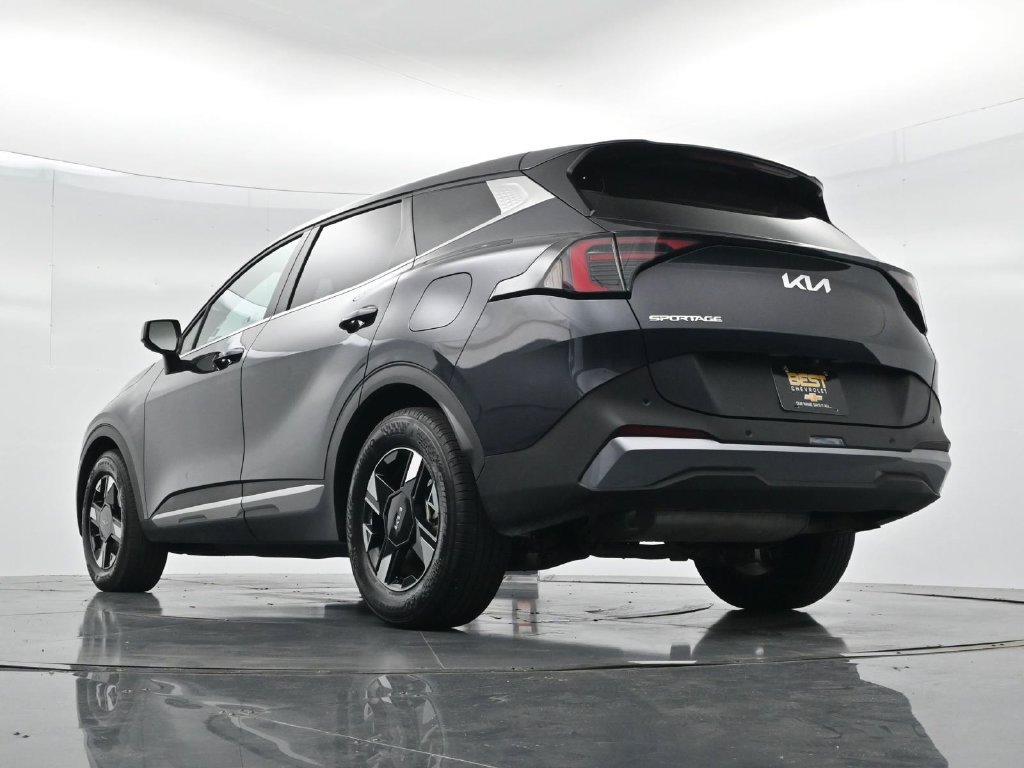 Used 2026 Kia Sportage LX FWD image 30