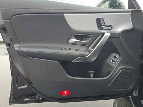 Used 2021 Mercedes-Benz CLA 250 image 20