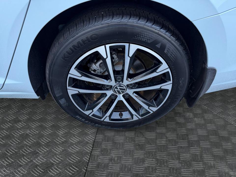 Certified 2026 Volkswagen Jetta Sport FWD image 22