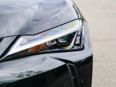 Used 2024 Lexus UX 250h FWD image 10