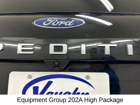 Used 2025 Ford Expedition Active AWD/4WD image 16